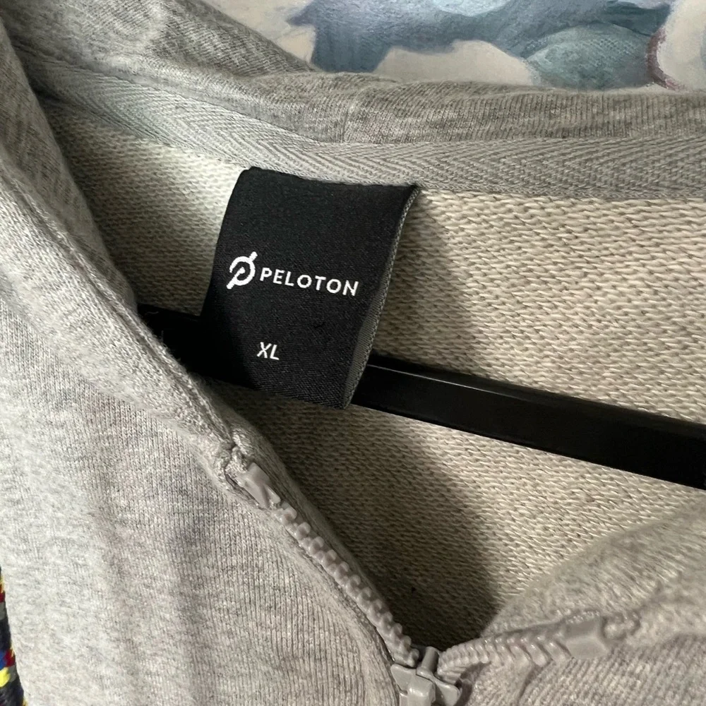 Peloton Hoodie Mens X-Large Sweatshirt Zip Up - Picture 4 of 5